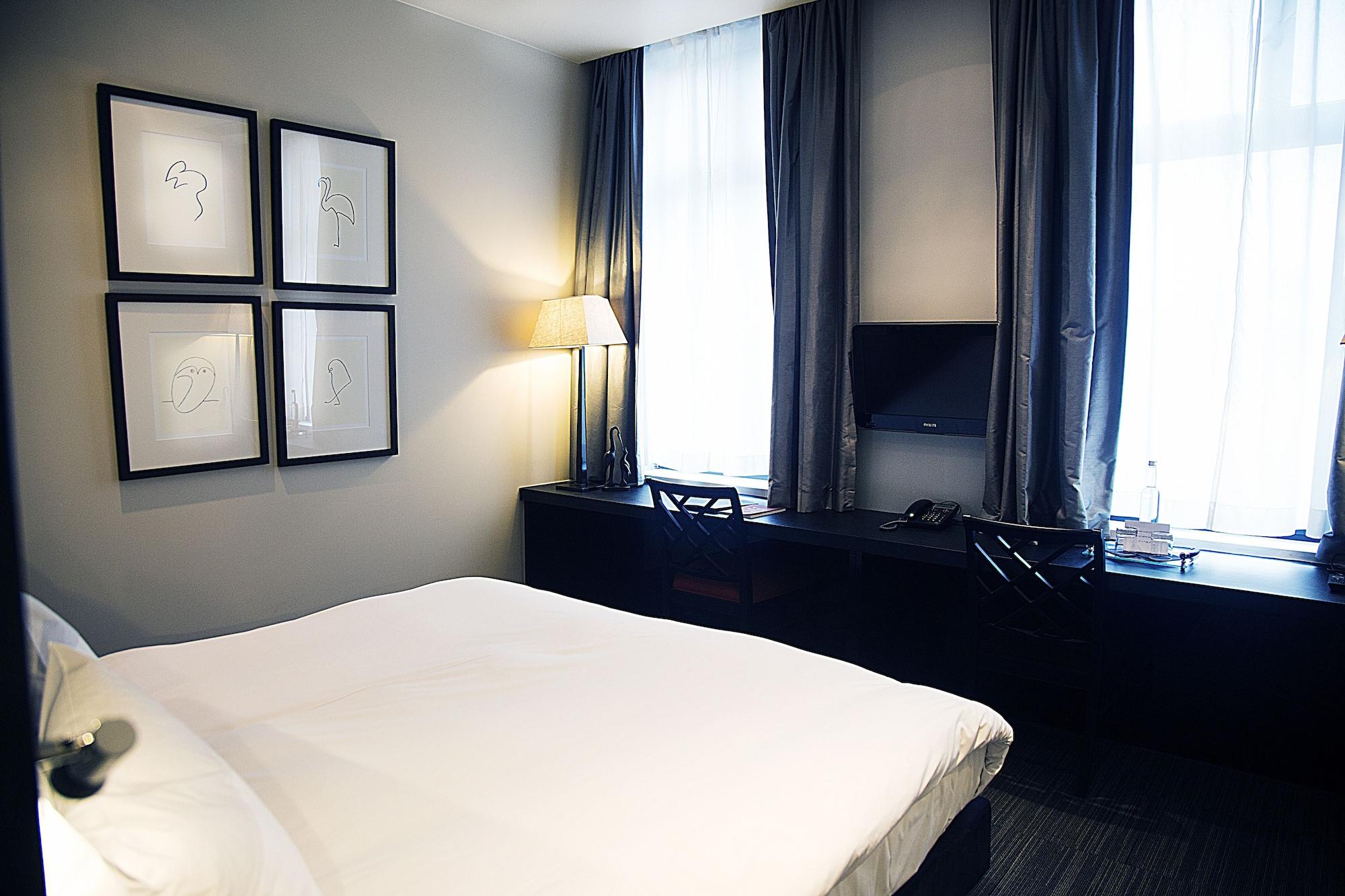 Hotel Les Nuits Antwerpen Ngoại thất bức ảnh