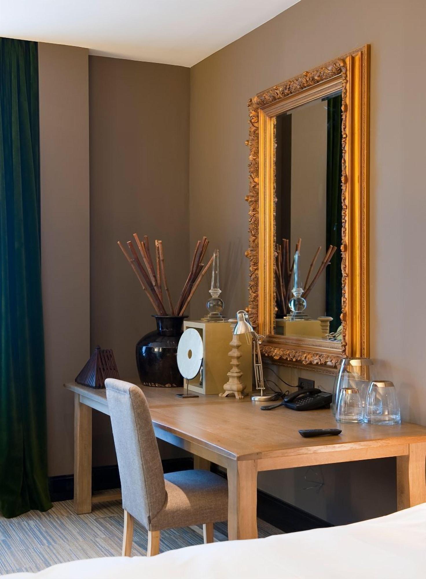 Hotel Les Nuits Antwerpen Ngoại thất bức ảnh