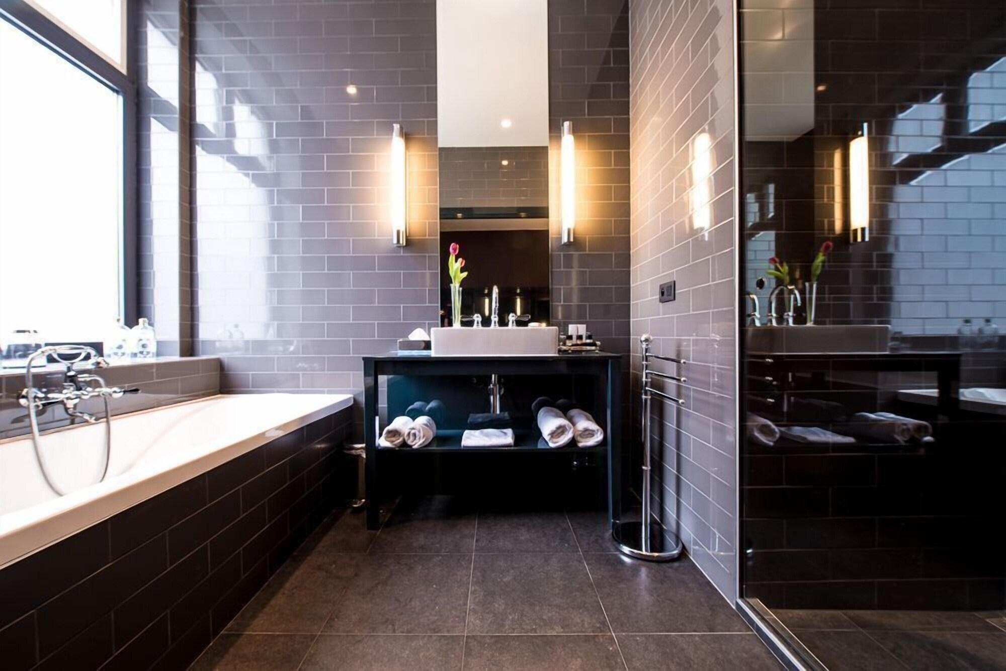 Hotel Les Nuits Antwerpen Ngoại thất bức ảnh