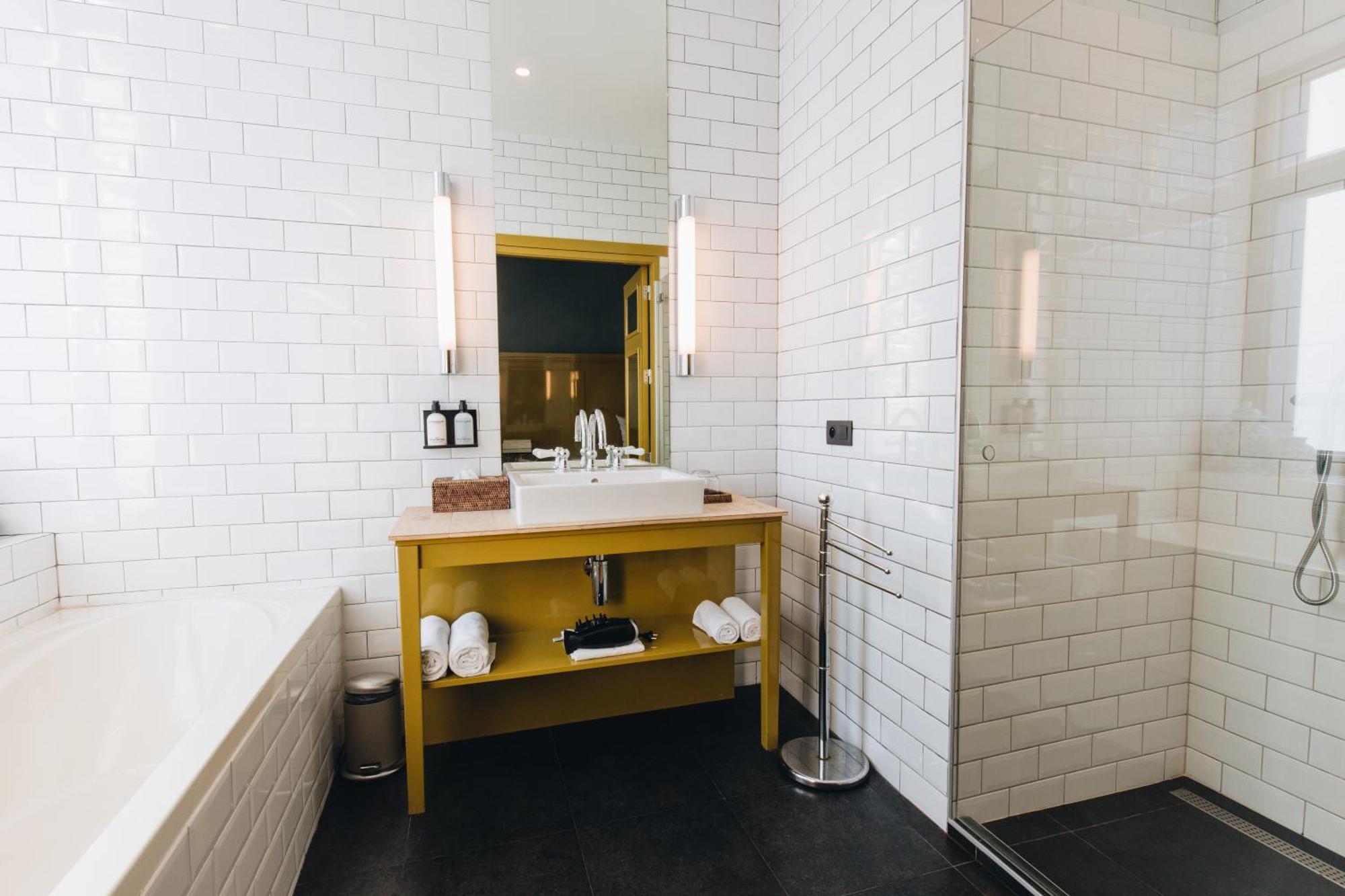 Hotel Les Nuits Antwerpen Ngoại thất bức ảnh