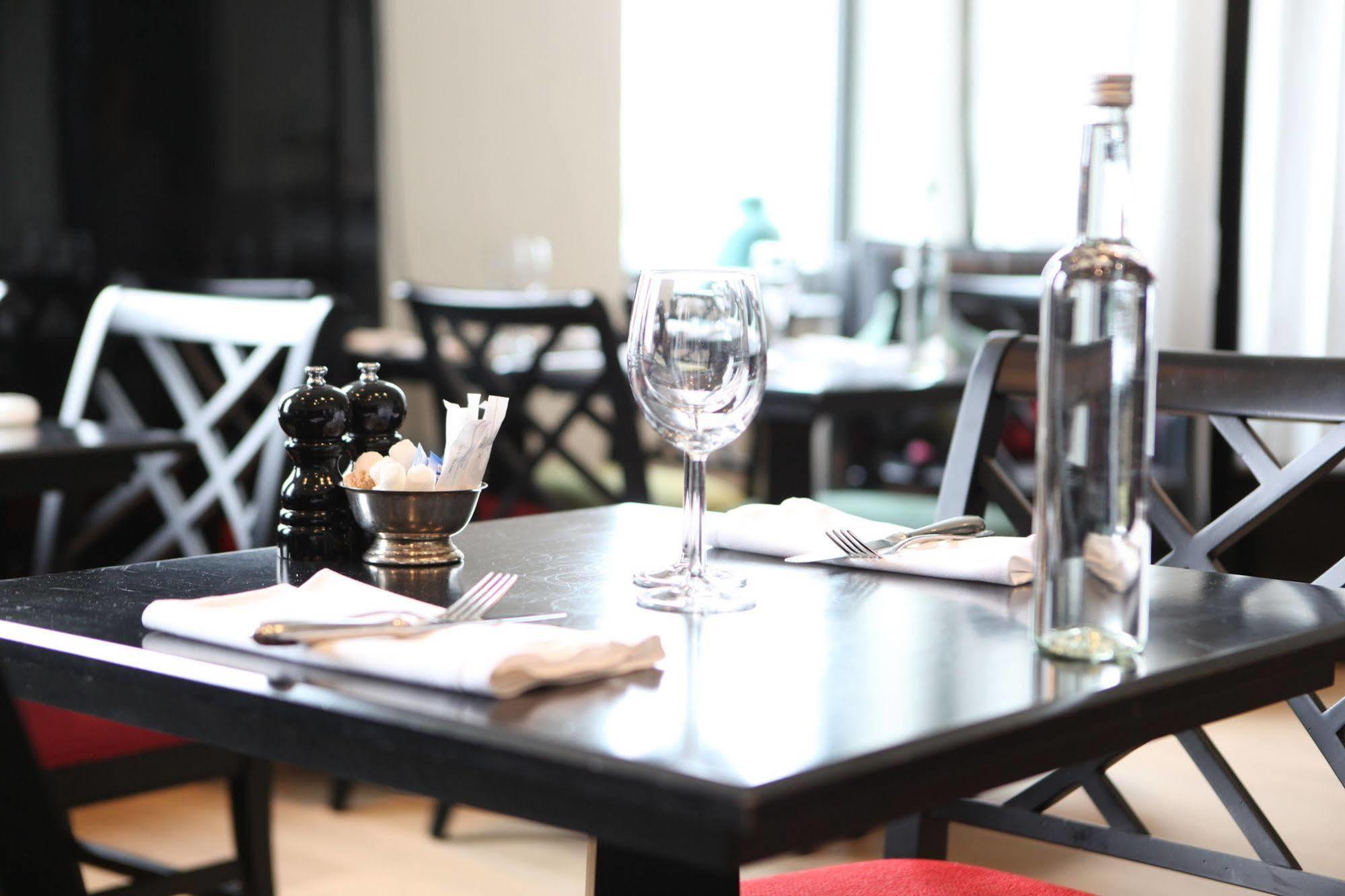 Hotel Les Nuits Antwerpen Ngoại thất bức ảnh